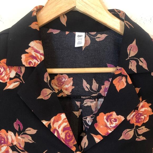 NWT Nordstrom BP Women’s XXS Floral Button Up Black Cropped Blouse Oversized - Picture 2 of 7